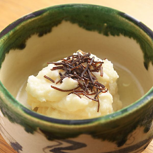 甘酒と豆乳のアイスクリームにふりかけて細切り昆布風味に