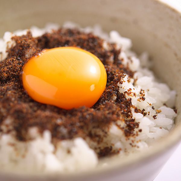 昆布の旨みたっぷりの卵かけご飯が完成