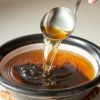 昆布とかつお節をふんだんに使い、うすくち醤油とみりんで味付けした、だしのおいしさを存分に楽しめる「一番出汁」
